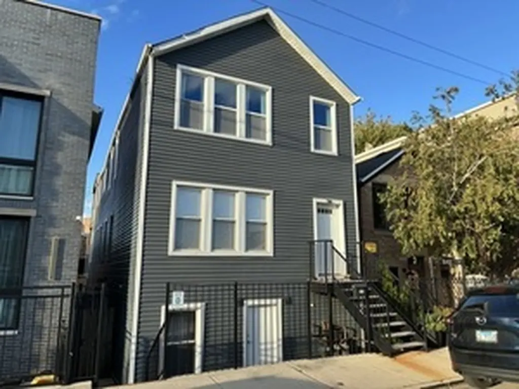 544 West Cullerton Avenue Chicago IL 60608