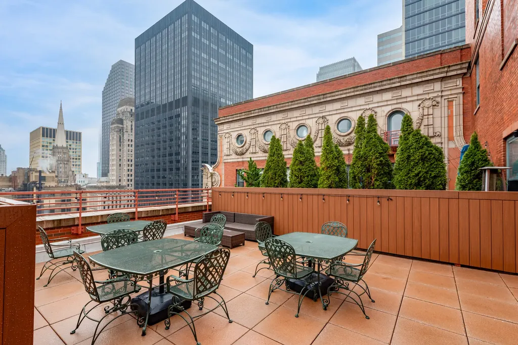 208 West Washington Street Chicago IL 60606