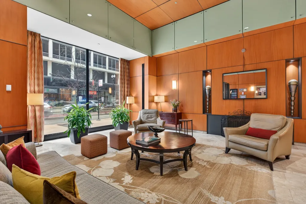 208 West Washington Street Chicago IL 60606