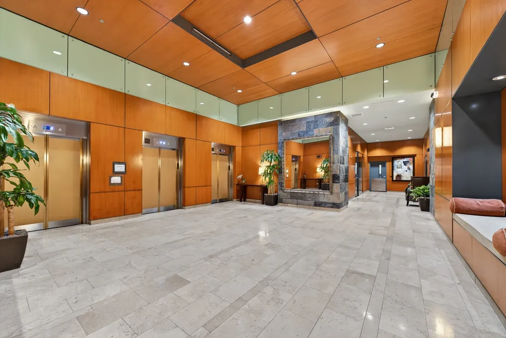 208 West Washington Street Chicago IL 60606
