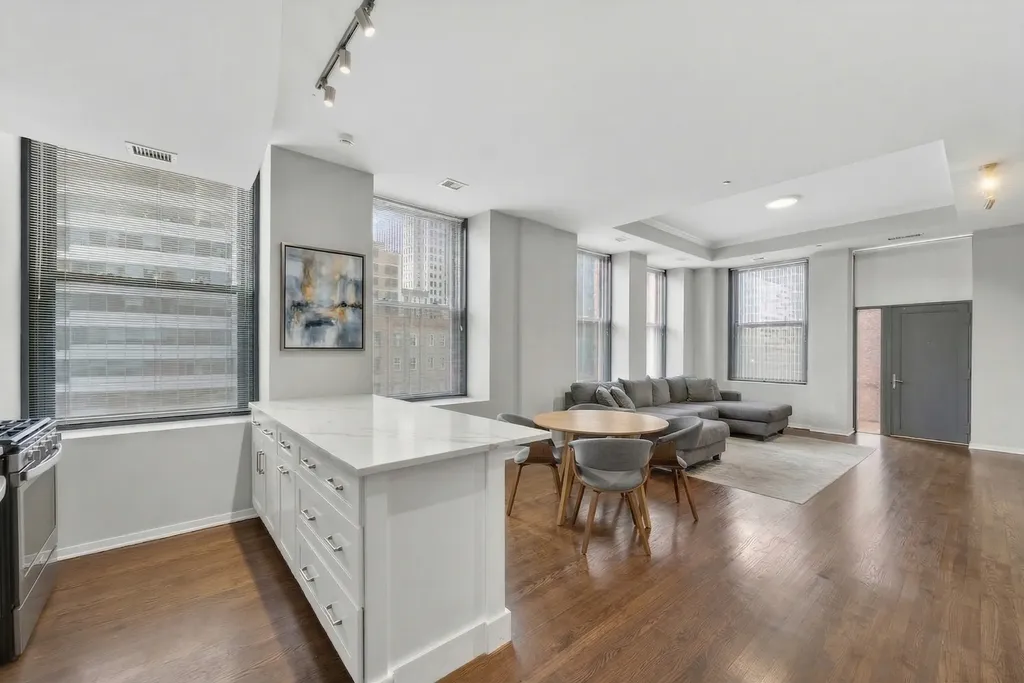 208 West Washington Street Chicago IL 60606
