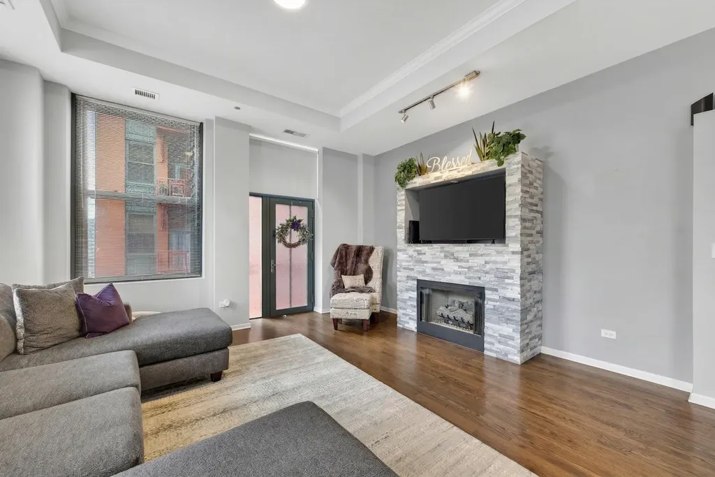 208 West Washington Street Chicago IL 60606