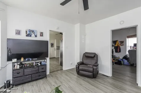 644 Lenox Avenue Waukegan IL 60085
