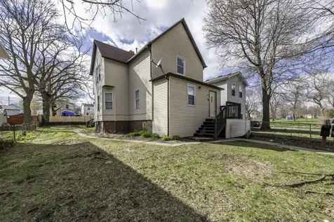 644 Lenox Avenue Waukegan IL 60085