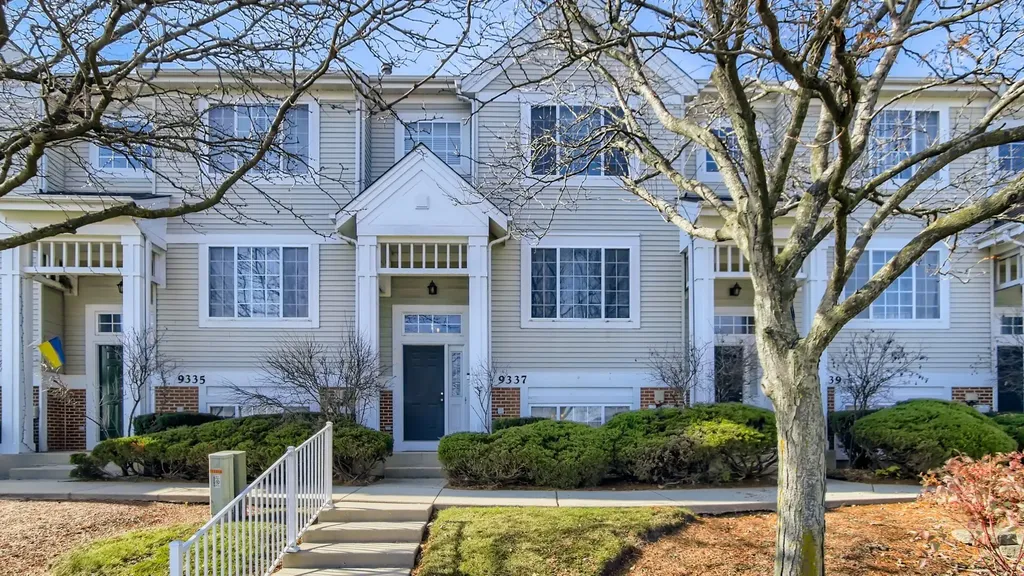 9337 Harrison Street Des Plaines IL 60016