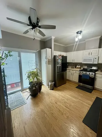 9337 Harrison Street Des Plaines IL 60016