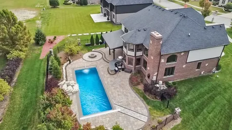 8884 Port Washington Drive Frankfort IL 60423