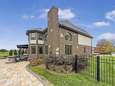 8884 Port Washington Drive Frankfort IL 60423
