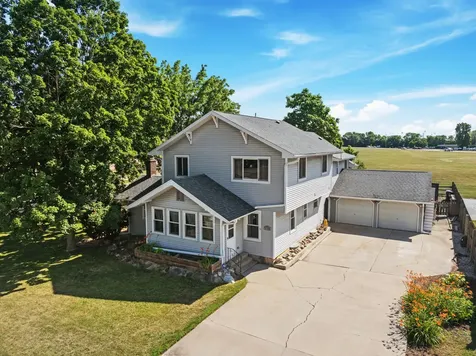 206 Washington Street Oswego IL 60543