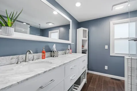 206 Washington Street Oswego IL 60543