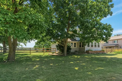 206 Washington Street Oswego IL 60543