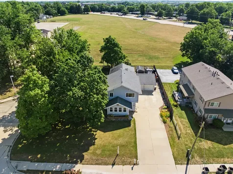 206 Washington Street Oswego IL 60543