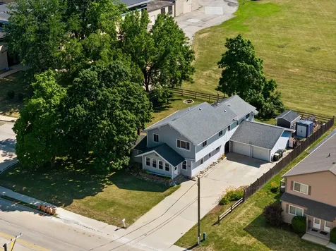 206 Washington Street Oswego IL 60543