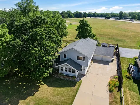 206 Washington Street Oswego IL 60543