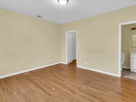 3518 West Lexington Street Chicago IL 60624