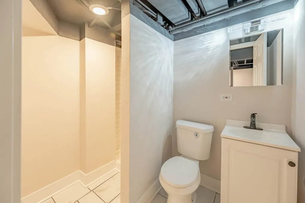9123 South La Salle Street Chicago IL 60620