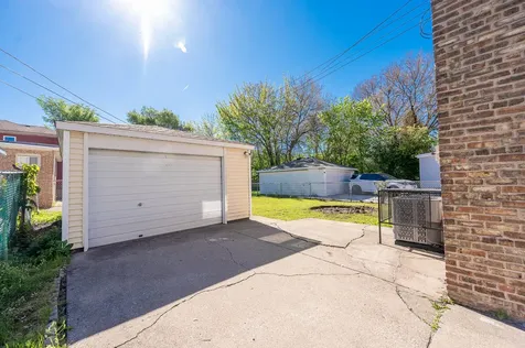 9123 South La Salle Street Chicago IL 60620