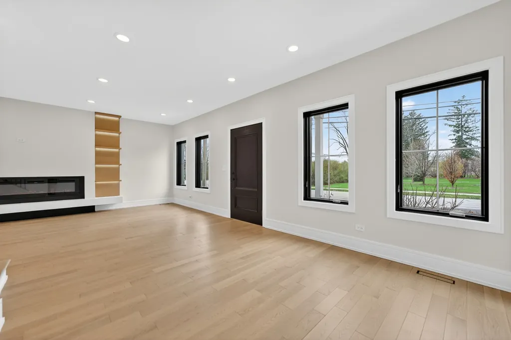 1634 63RD Street Downers Grove IL 60516