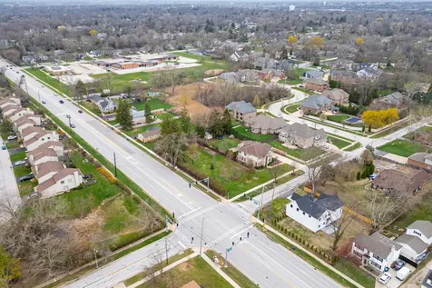 1634 63RD Street Downers Grove IL 60516