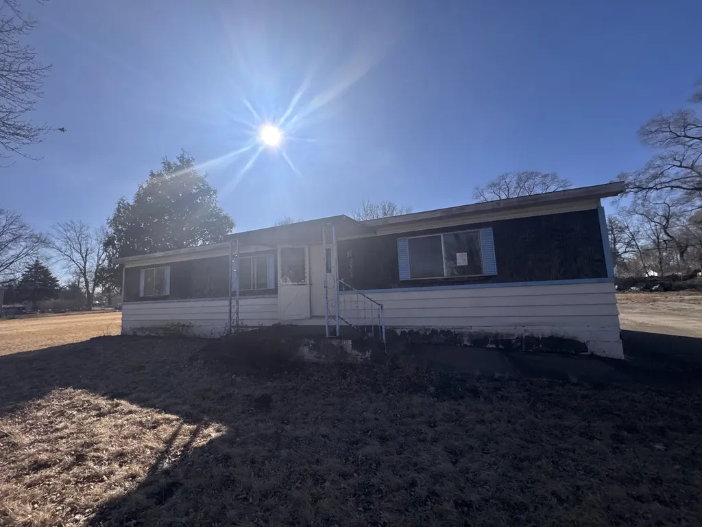 2906 A Street Rock Falls IL 61071