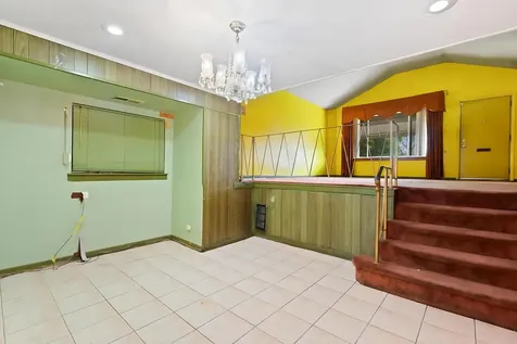 9232 South Eggleston Avenue Chicago IL 60620