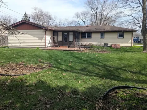 209 Hickory Lane Momence IL 60954