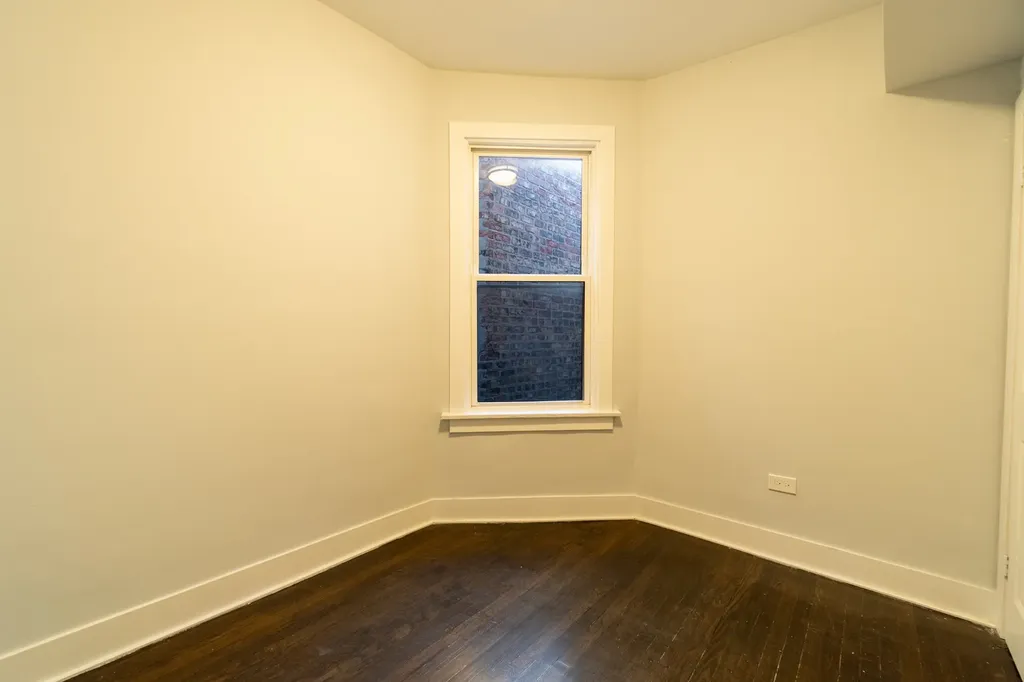 6961 South Eberhart Avenue Chicago IL 60637
