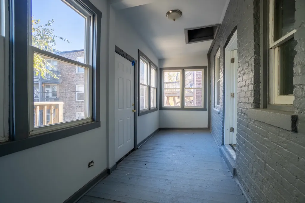 6961 South Eberhart Avenue Chicago IL 60637