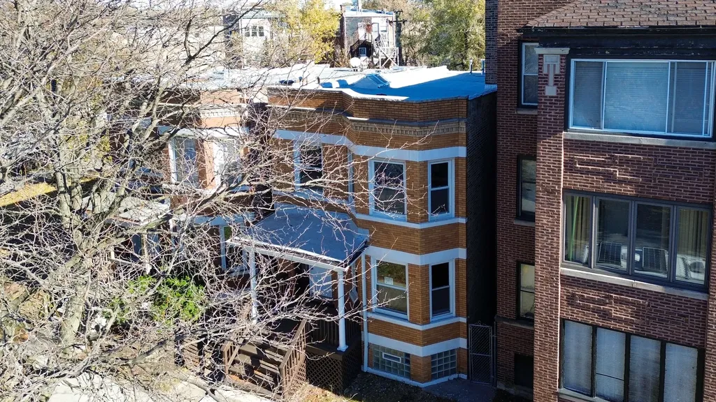 6961 South Eberhart Avenue Chicago IL 60637