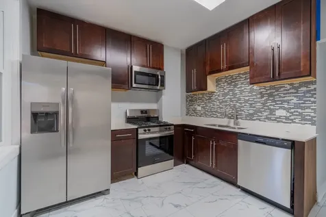 6961 South Eberhart Avenue Chicago IL 60637