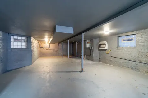 6961 South Eberhart Avenue Chicago IL 60637