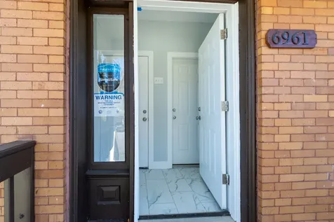 6961 South Eberhart Avenue Chicago IL 60637