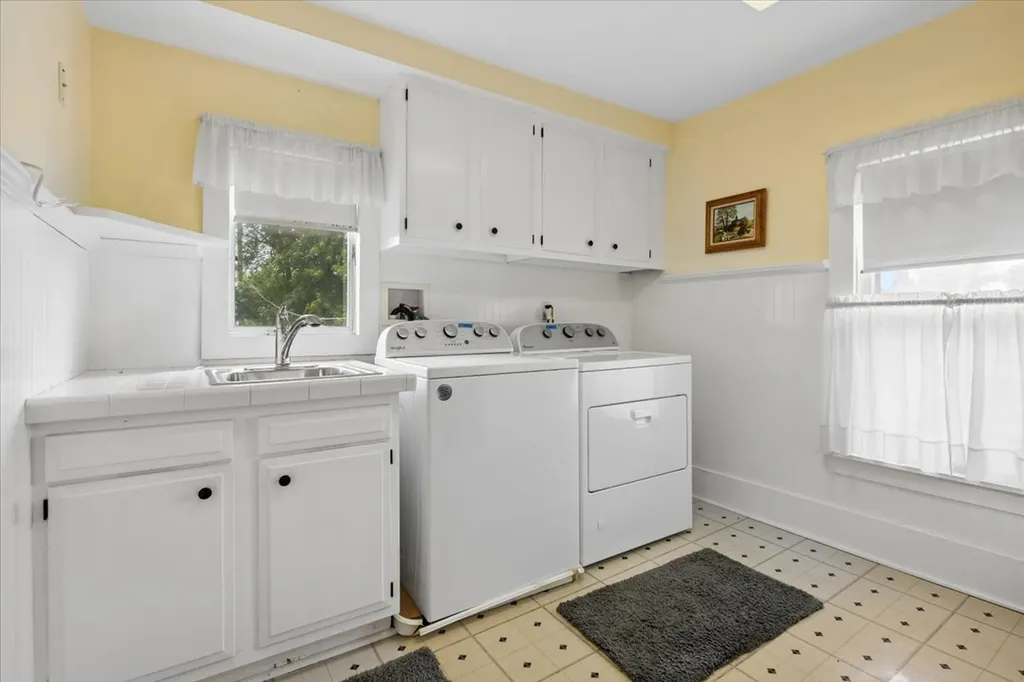 23925 West Lockport Street Plainfield IL 60544