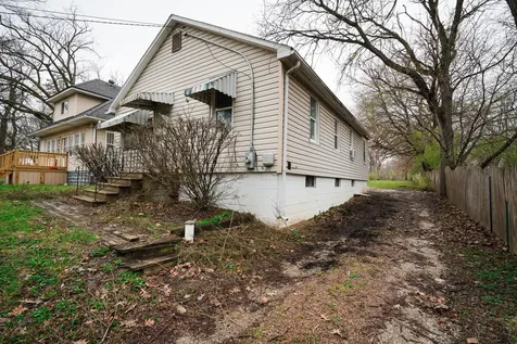 627 Manhattan Road Joliet IL 60433