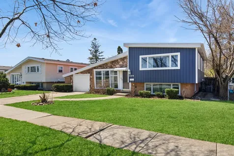 2664 South Craig Drive Des Plaines IL 60018