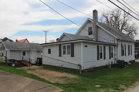 216 South Grant Street Clinton IL 61727