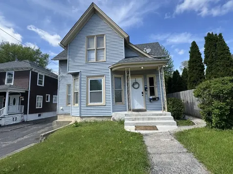 370 Bent Street Elgin IL 60120