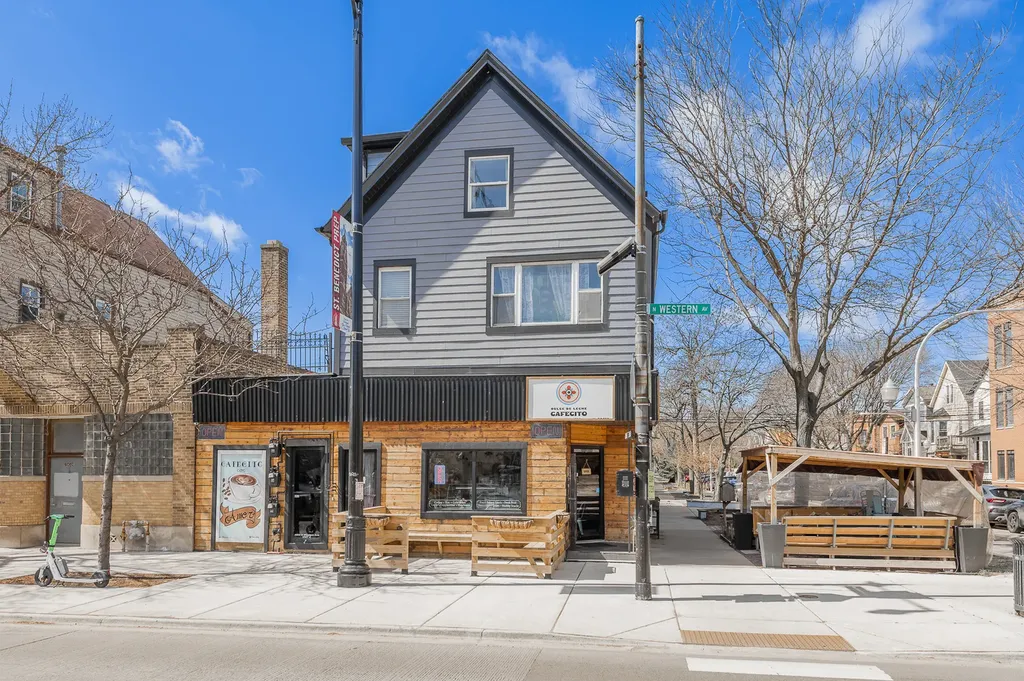4054 North Western Avenue Chicago IL 60618