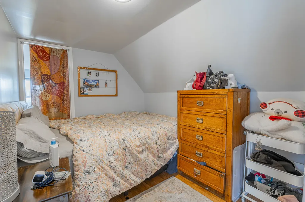 4054 North Western Avenue Chicago IL 60618