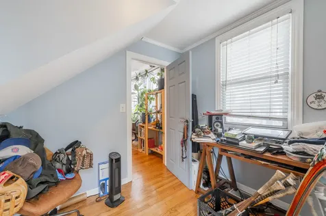 4054 North Western Avenue Chicago IL 60618