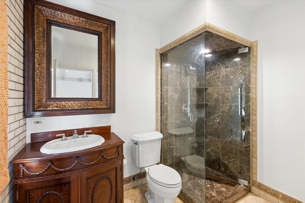 1 Charleston Road Hinsdale IL 60521