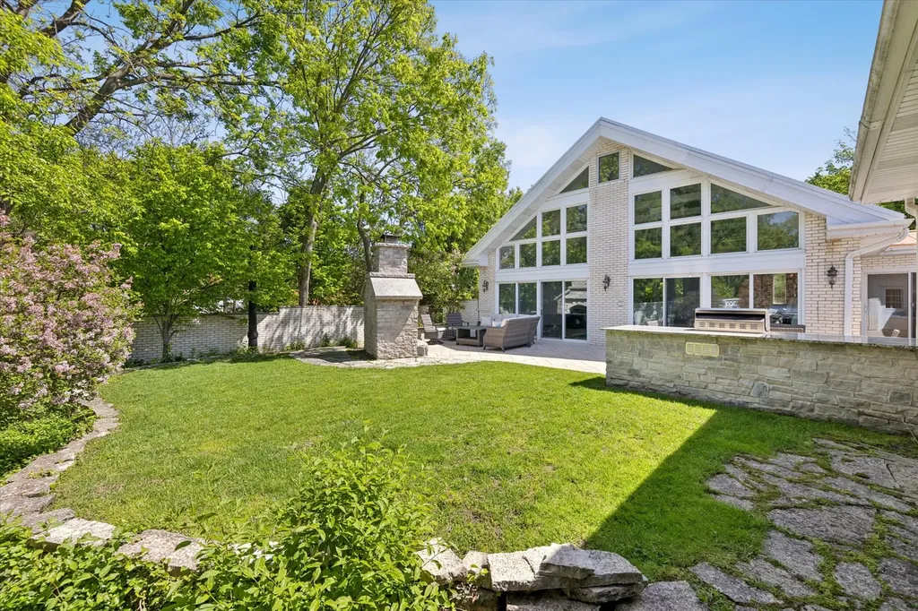 1 Charleston Road Hinsdale IL 60521