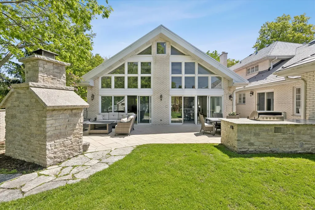 1 Charleston Road Hinsdale IL 60521