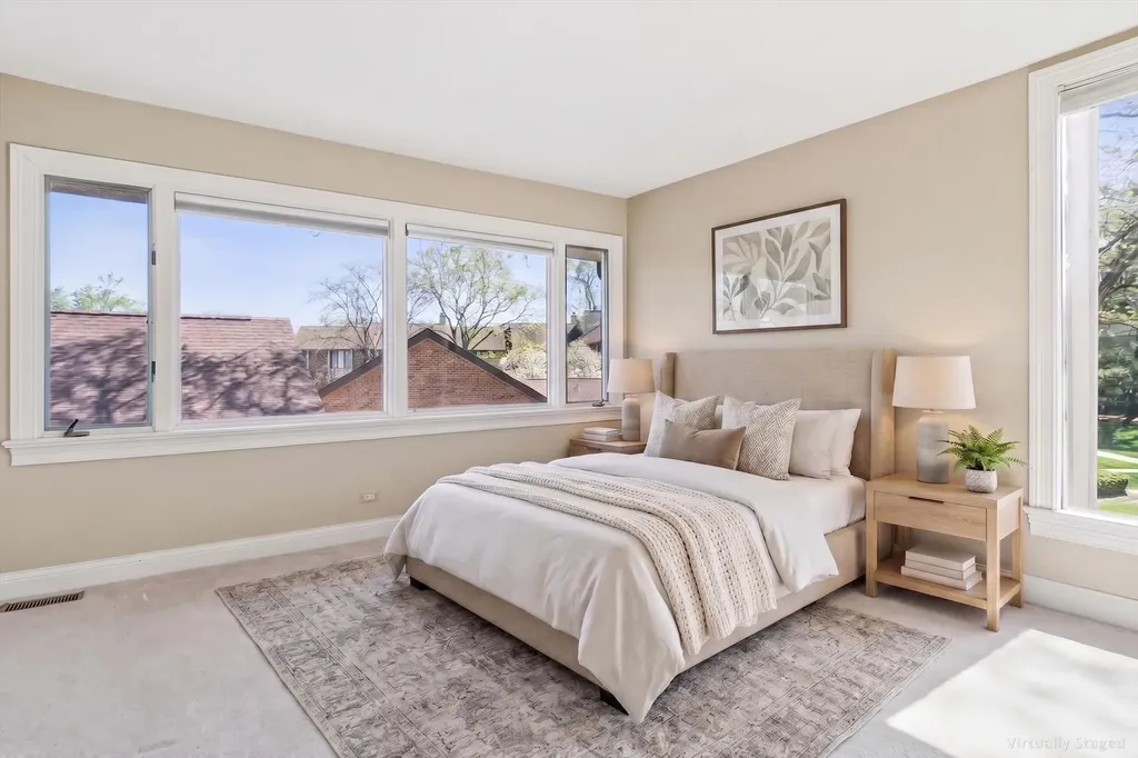 32 Kyle Court Willowbrook IL 60527
