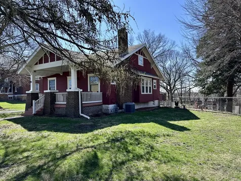 1305 West 3rd Street Sterling IL 61081