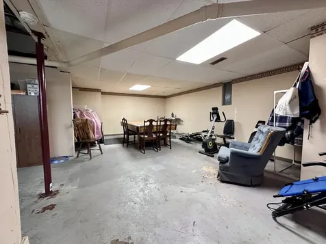 1305 West 3rd Street Sterling IL 61081
