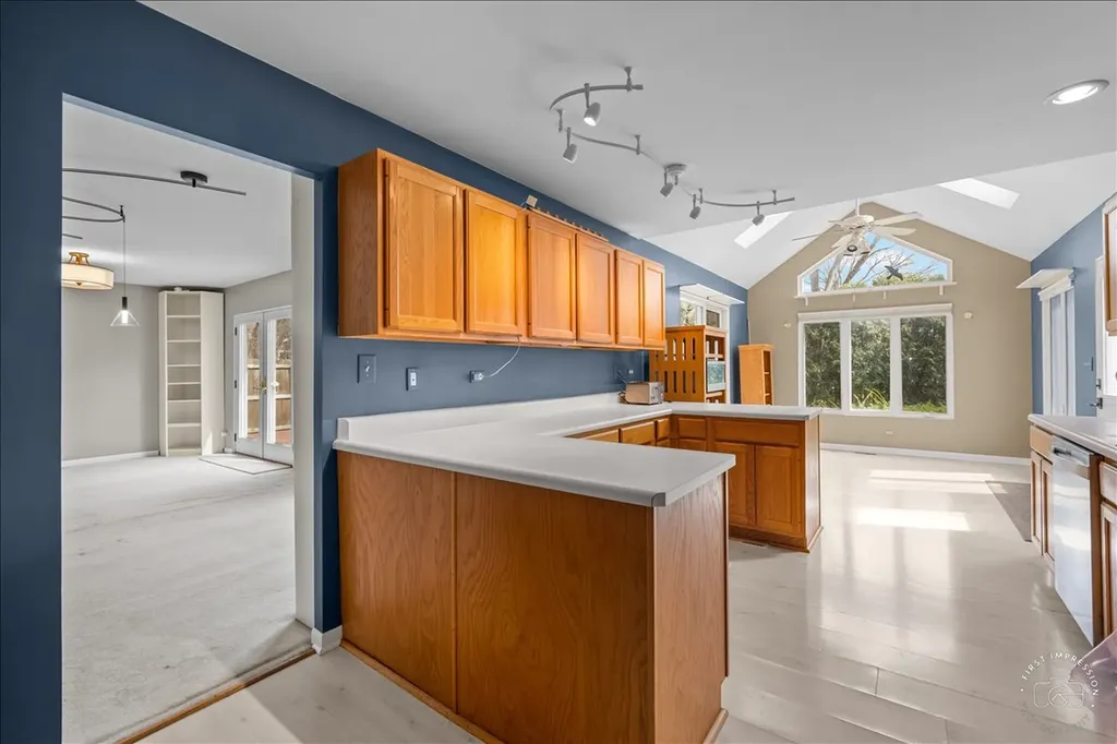 1120 North Brainard Street Naperville IL 60563