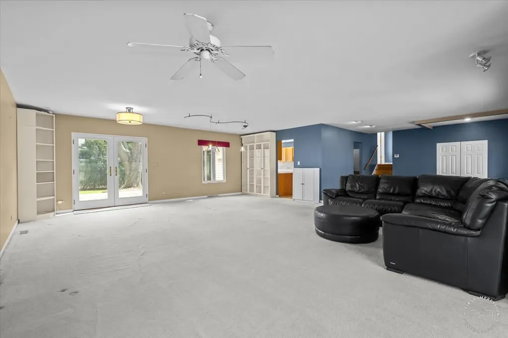 1120 North Brainard Street Naperville IL 60563