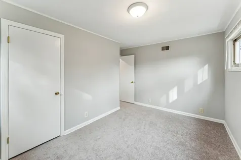 1484 North Hicks Road Palatine IL 60067