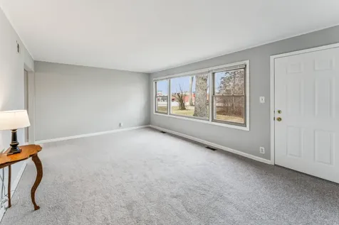 1484 North Hicks Road Palatine IL 60067